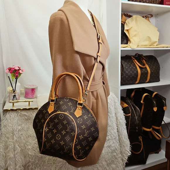 🔥😍Beautiful Condition😍🔥 Louis Vuitton Monogram Handbag - Picture 9 of 17
